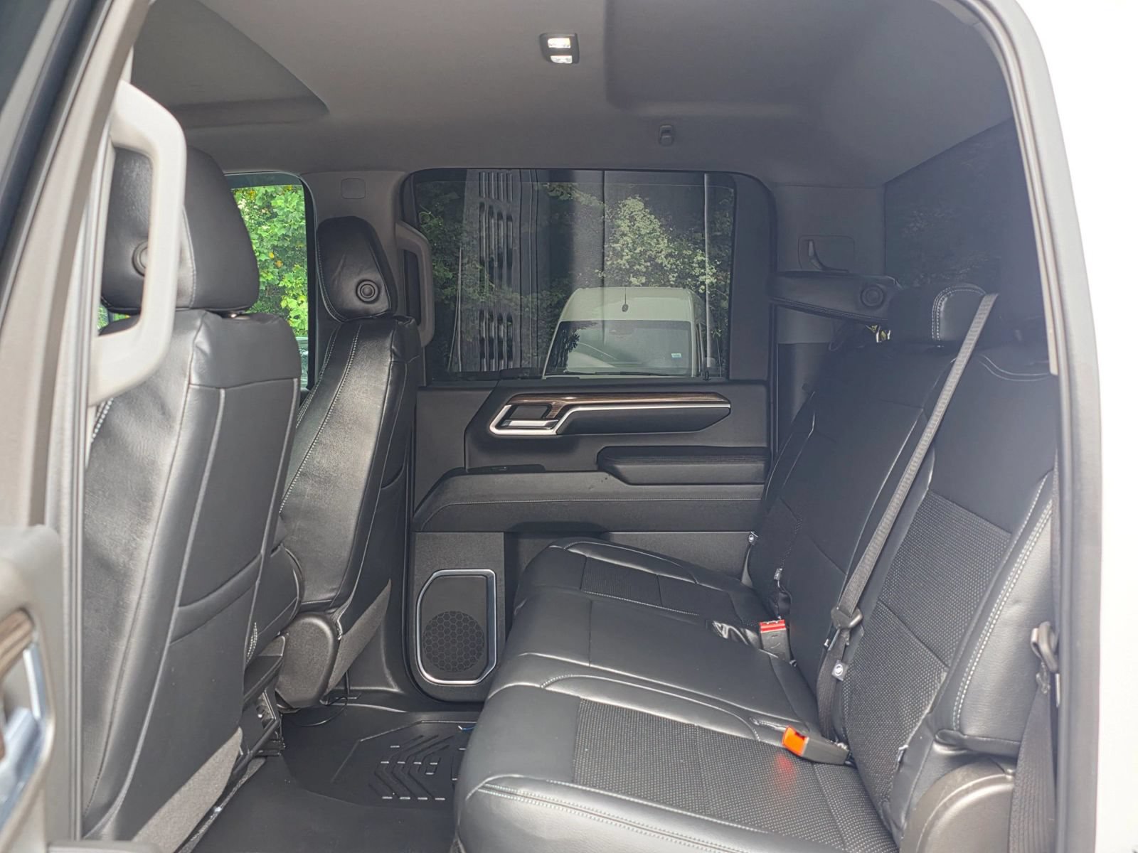 Used 2024 Chevrolet Silverado 2500 LT AWD/4WD image 25