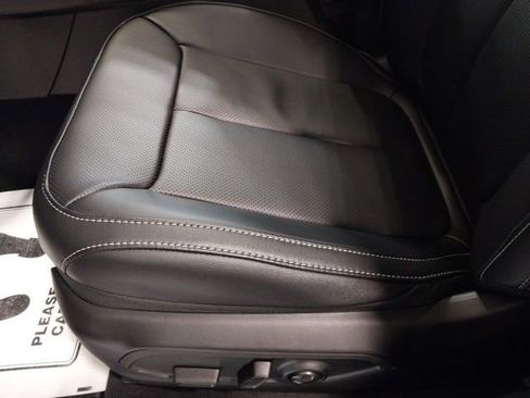 New 2025 Jeep Grand Cherokee L Limited w/ Luxury Tech Group II image 3