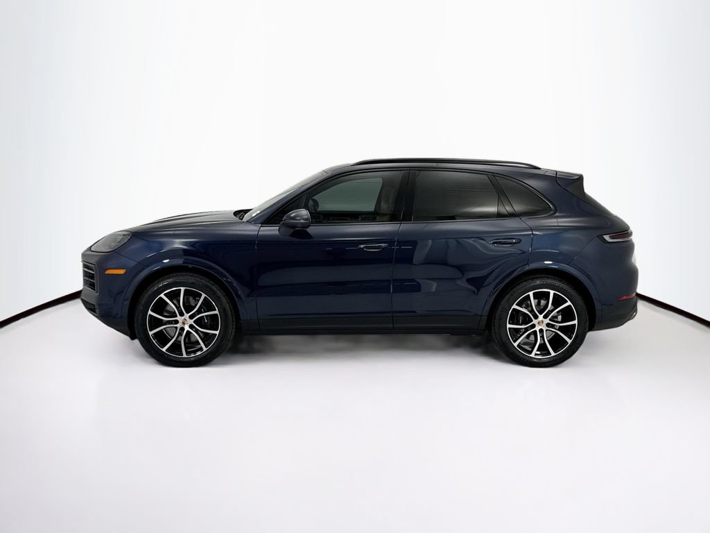 Used 2026 Porsche Cayenne AWD/4WD image 2