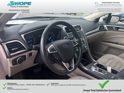 Used 2017 Ford Fusion SE FWD image 10