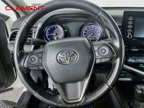 Used 2023 Toyota Camry SE w/ Convenience Package FWD image 13