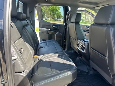 Used 2021 GMC Sierra 1500 Denali w/ Denali Ultimate Package AWD/4WD image 12