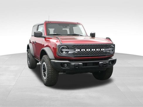 New 2025 Ford Bronco Badlands w/ Sasquatch Package image 2