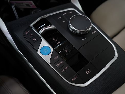 Used 2025 BMW i4 xDrive40i w/ M Sport Package AWD/4WD image 26