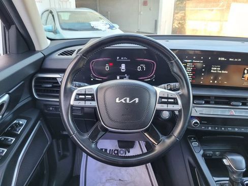 Certified 2023 Kia Telluride S w/ S Sunroof Package FWD image 18