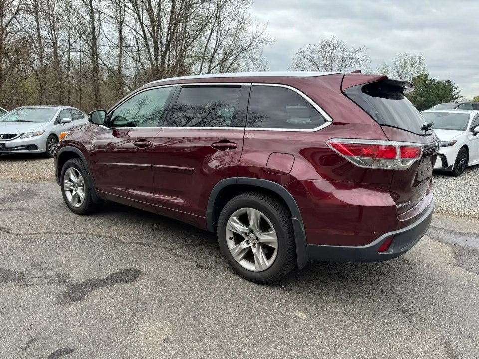 Used 2015 Toyota Highlander Limited Platinum AWD/4WD image 9