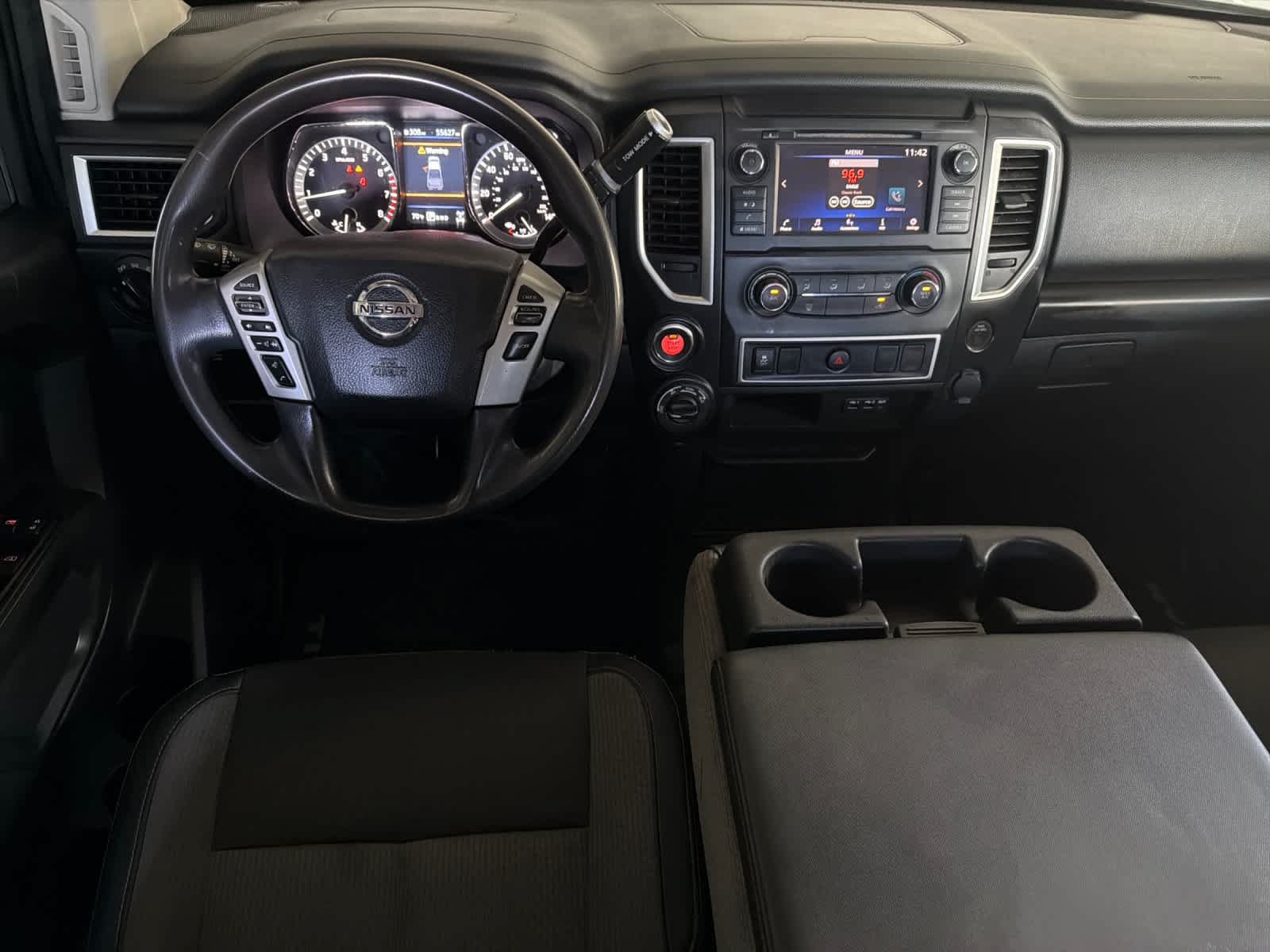 Used 2019 Nissan Titan S AWD/4WD image 14