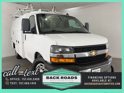 Used 2020 Chevrolet Express 3500 w/ Power Convenience Package RWD image 1