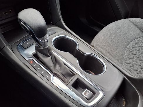 Used 2023 Chevrolet Equinox LT image 26