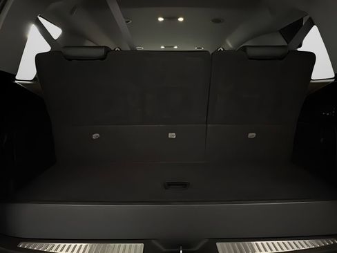 Used 2017 Chevrolet Tahoe LT w/ LT Signature Package image 20