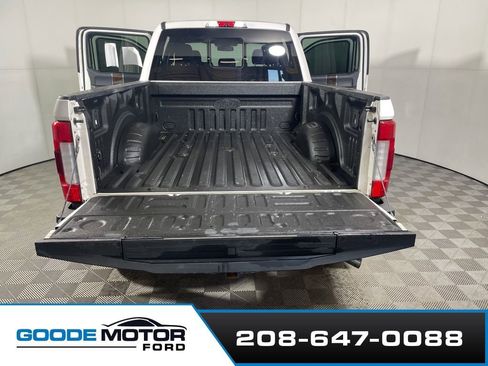 Used 2017 Ford F250 Platinum w/ Platinum Ultimate Package image 21
