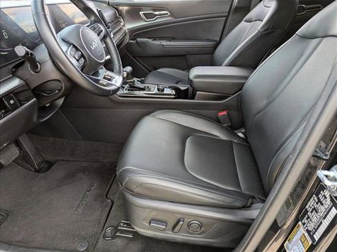 Used 2023 Kia Sportage EX image 12
