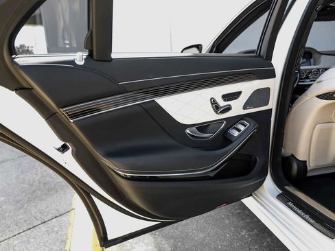 Used 2017 Mercedes-Benz S 550 Sedan image 47