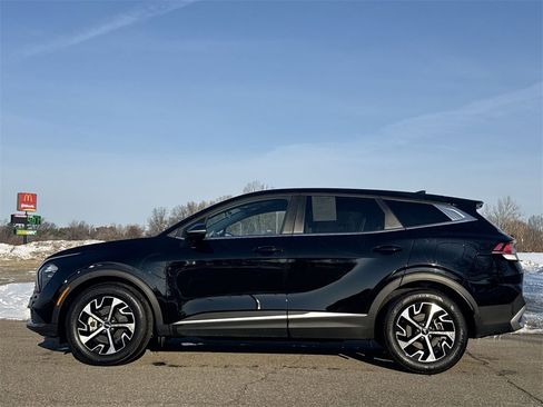 Used 2023 Kia Sportage EX image 5