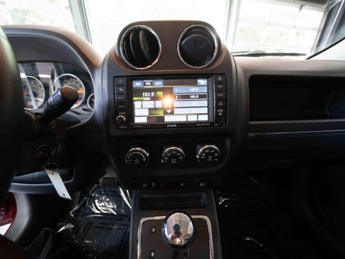 Used 2014 Jeep Patriot Limited FWD image 18