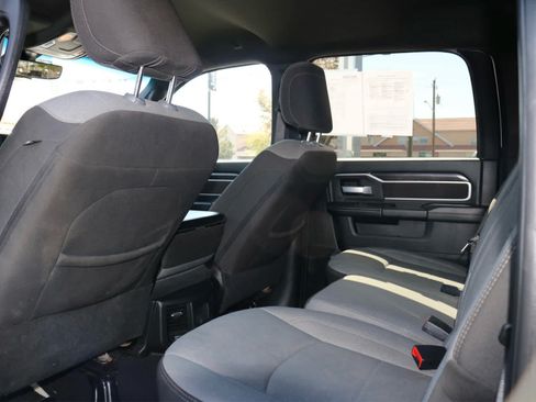 Used 2024 RAM 2500 Big Horn AWD/4WD image 27