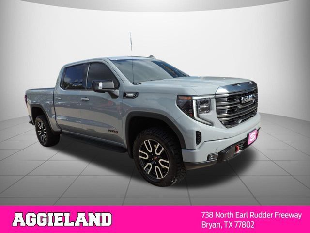 Used 2024 GMC Sierra 1500 AT4 w/ Technology Package AWD/4WD image 3