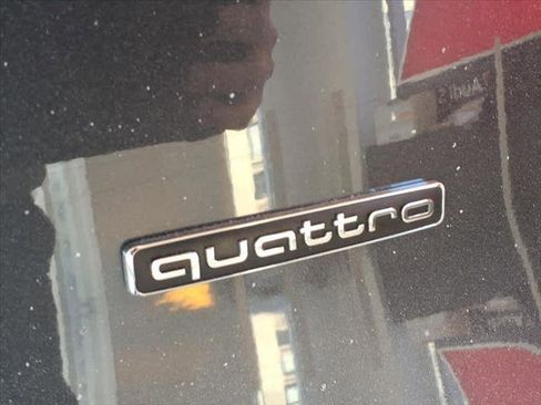 Certified 2025 Audi Q5 Premium w/ Convenience Package image 17