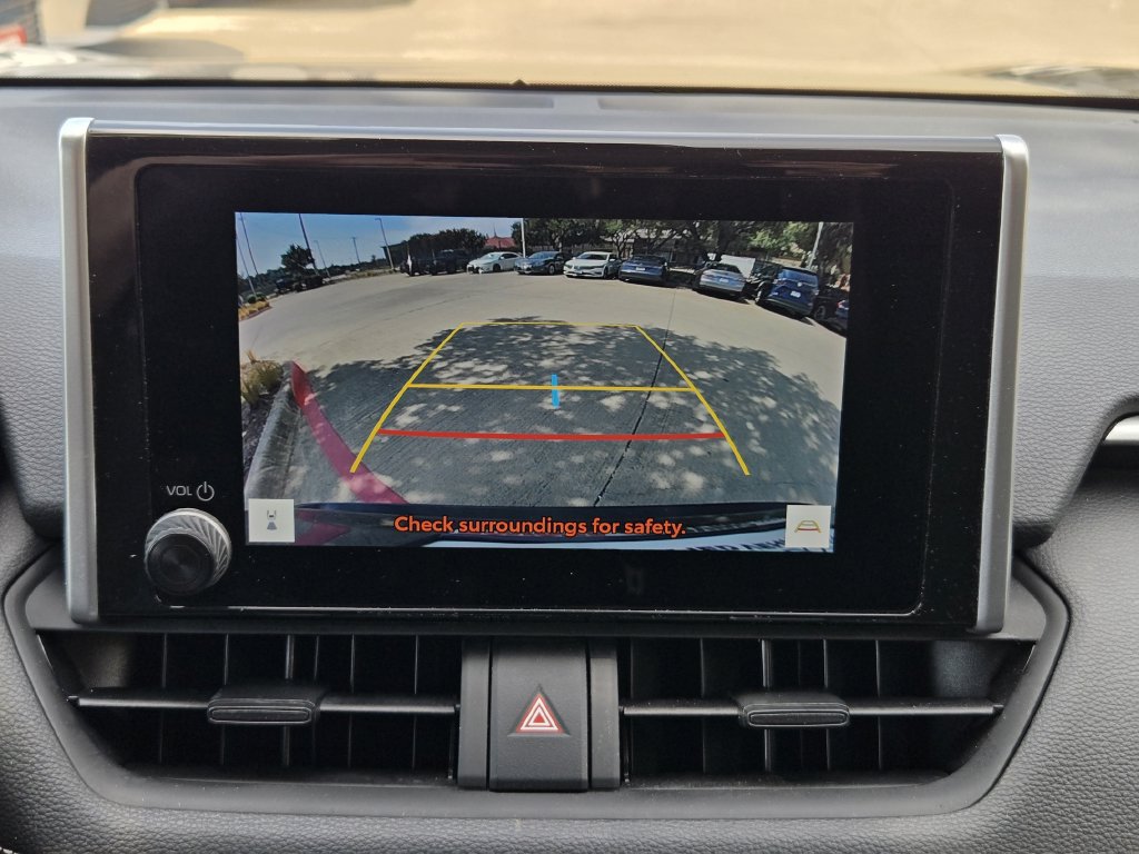 Used 2024 Toyota RAV4 XLE FWD image 14