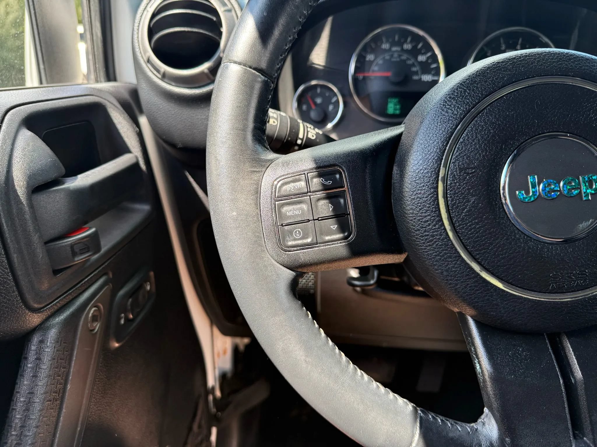 Used 2014 Jeep Wrangler Unlimited Sport w/ Quick Order Package 24S AWD/4WD image 18