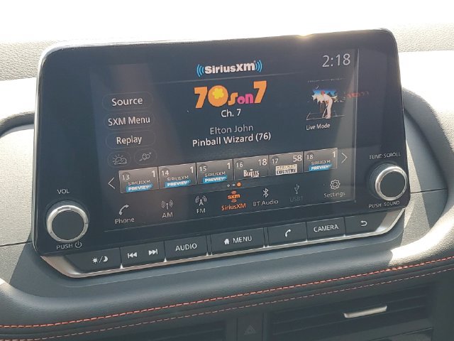 Certified 2026 Nissan Rogue SV AWD/4WD image 4