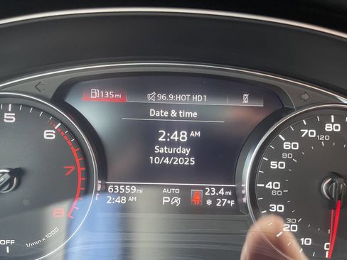 Used 2021 Audi A4 2.0T Premium w/ Convenience Package image 15