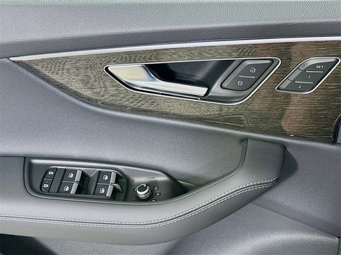 New 2025 Audi Q7 3.0T Premium Plus image 21
