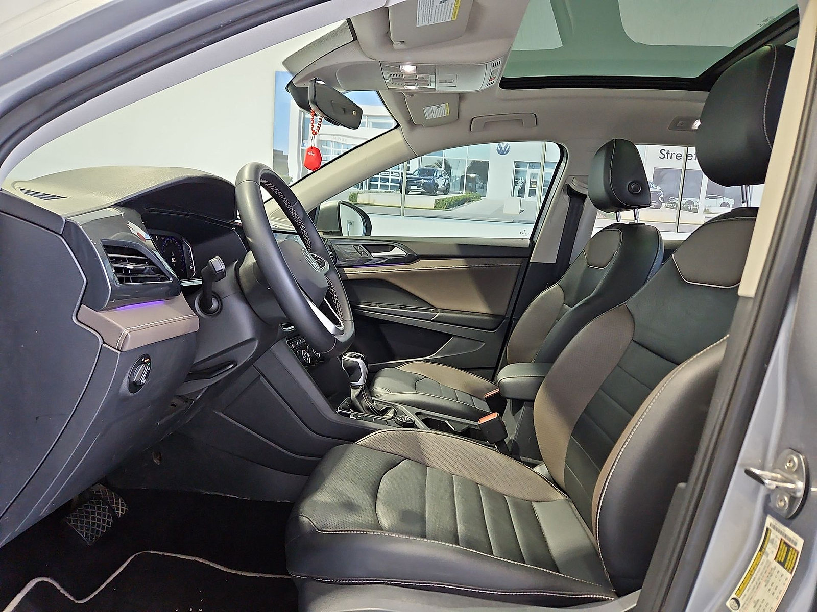 Certified 2023 Volkswagen Taos SEL AWD/4WD image 16