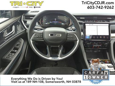 Used 2024 Jeep Grand Cherokee Trailhawk w/ Luxury Tech Group III image 21