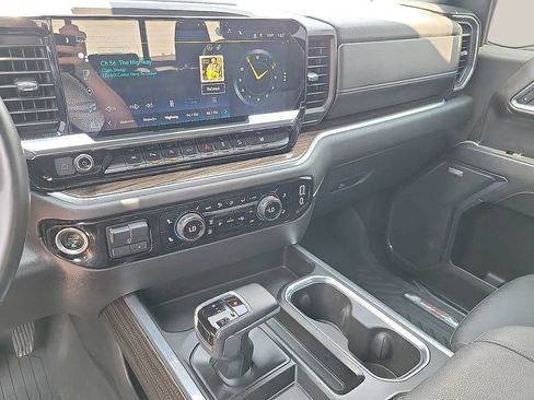 Used 2023 Chevrolet Silverado 1500 LT Trail Boss w/ LT Trail Boss Premium Package AWD/4WD image 20
