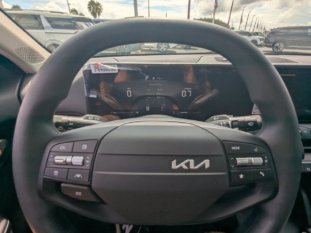 New 2026 Kia K4 FWD image 25