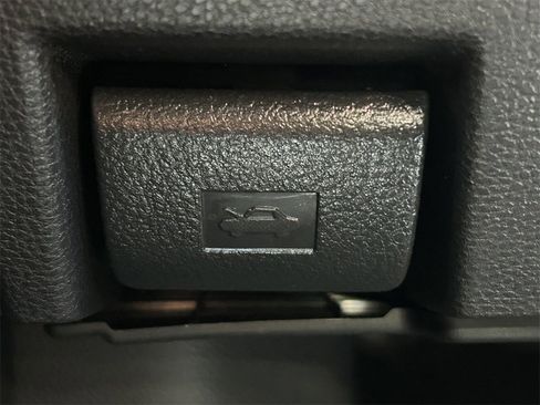 Used 2024 Toyota Tundra SR5 image 21