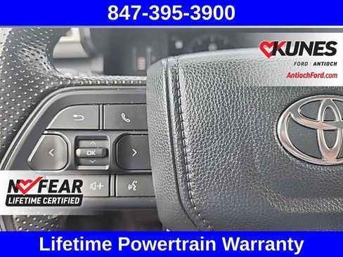 Used 2024 Toyota Tacoma SR5 AWD/4WD image 37