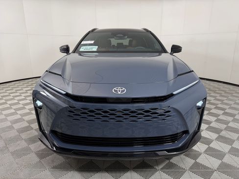 Used 2026 Toyota Crown Signia image 5