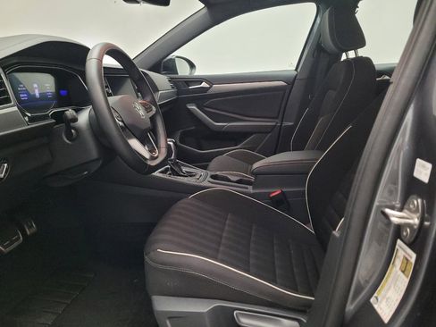Used 2024 Volkswagen Jetta Sport FWD image 17