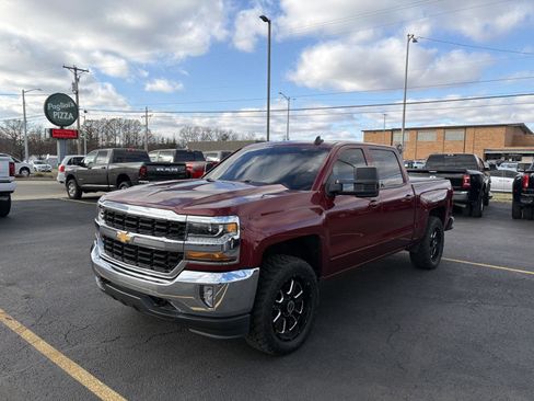 Used 2017 Chevrolet Silverado 1500 LT w/ All Star Edition image 4