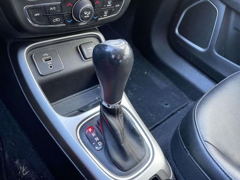 Used 2018 Jeep Compass Latitude w/ Popular Equipment Group image 46