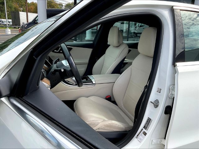Used 2023 Mercedes-Benz C 300 4MATIC Sedan image 23