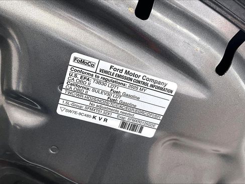 Used 2025 Ford Escape ST-Line image 31