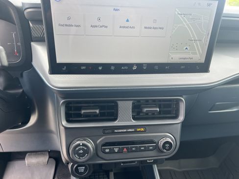 Used 2025 Ford Maverick Lariat w/ Black Appearance Package AWD/4WD image 18