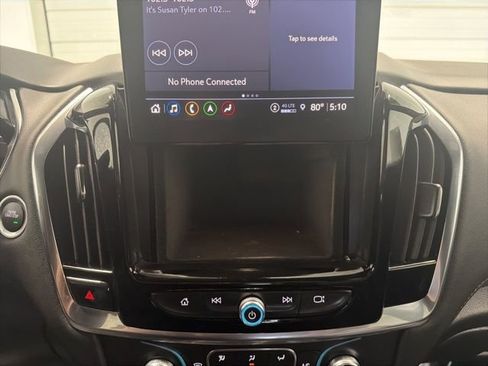 Used 2023 Chevrolet Traverse RS AWD/4WD image 22