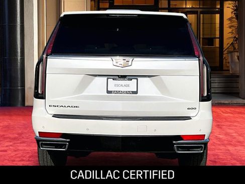 Used 2022 Cadillac Escalade Premium Luxury Platinum AWD/4WD image 5