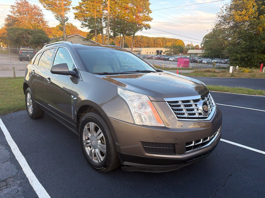 Used 2014 Cadillac SRX Luxury FWD image 2