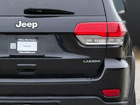Used 2014 Jeep Grand Cherokee Laredo w/ Quick Order Package 23E AWD/4WD image 14