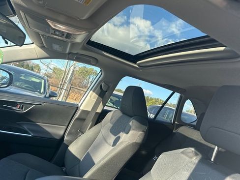 Used 2025 Toyota RAV4 XLE image 10