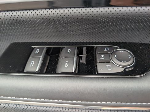 New 2025 GMC Sierra EV Denali image 27