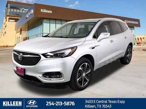Used 2020 Buick Enclave Essence w/ Sport Touring Edition image 3