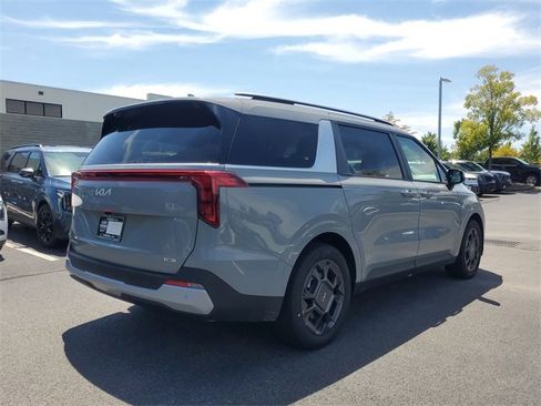New 2026 Kia Carnival EX image 4