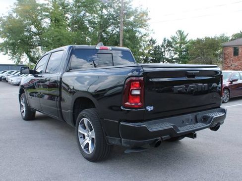Used 2026 RAM 1500 Express AWD/4WD image 38