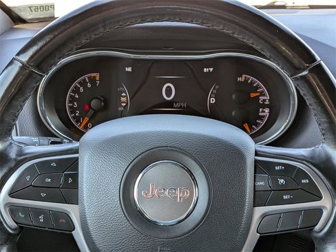 Used 2020 Jeep Grand Cherokee Limited w/ Luxury Group II image 27